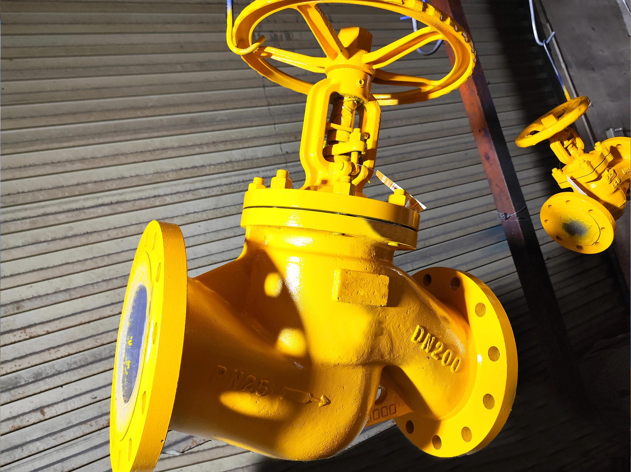 Различить запорные клапаны и сильфонные запорные клапаны